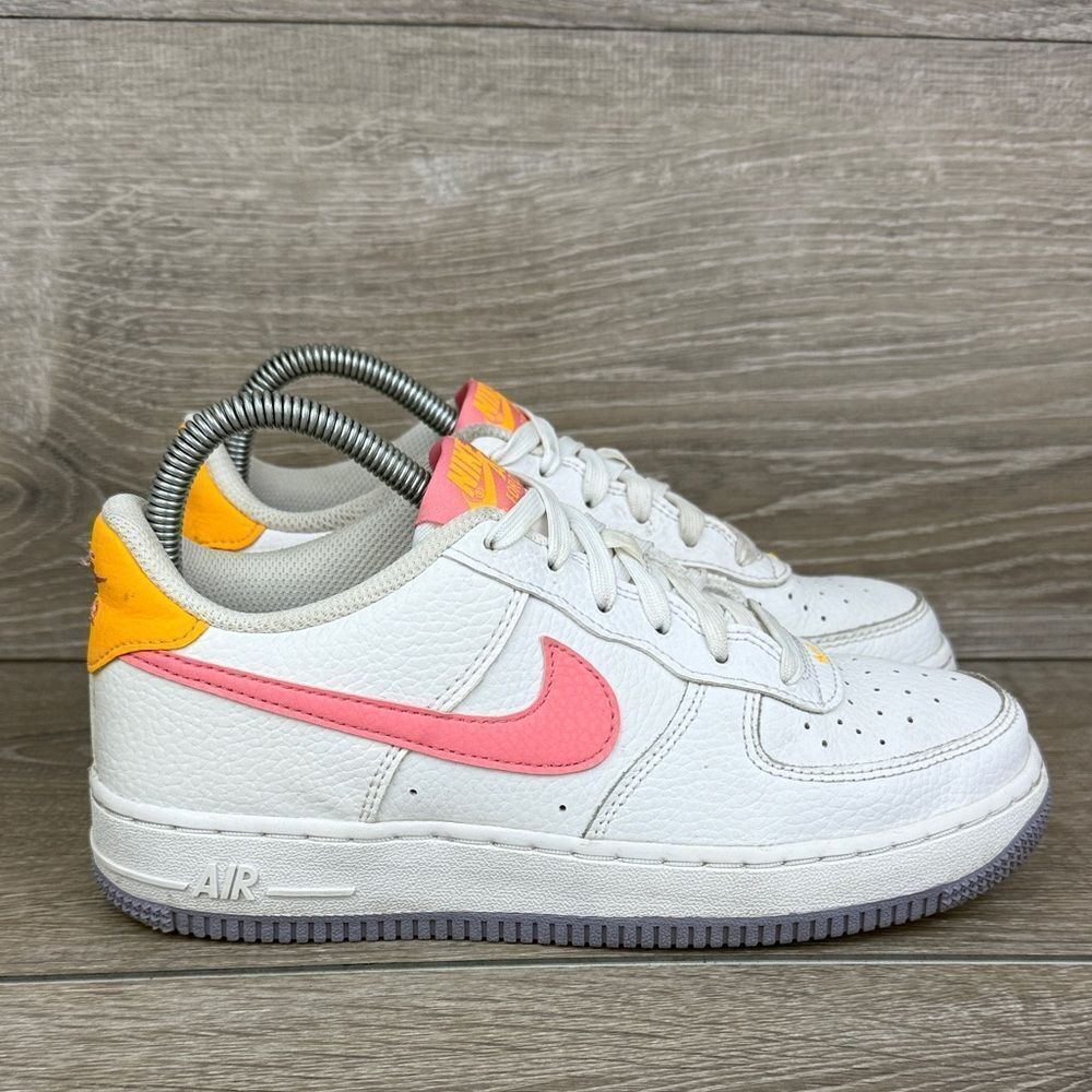 Nike Air Force 1 AF1 Big Girl Sz 5/Women’s Sz 6.5 Coral Chalk White Pink Sneaker